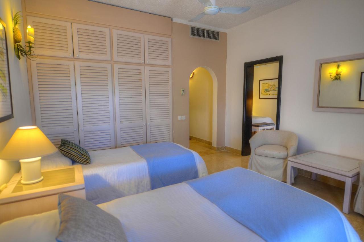 Hotel Ta' Cenc & Spa Sannat Exterior photo A bedroom at the hotel