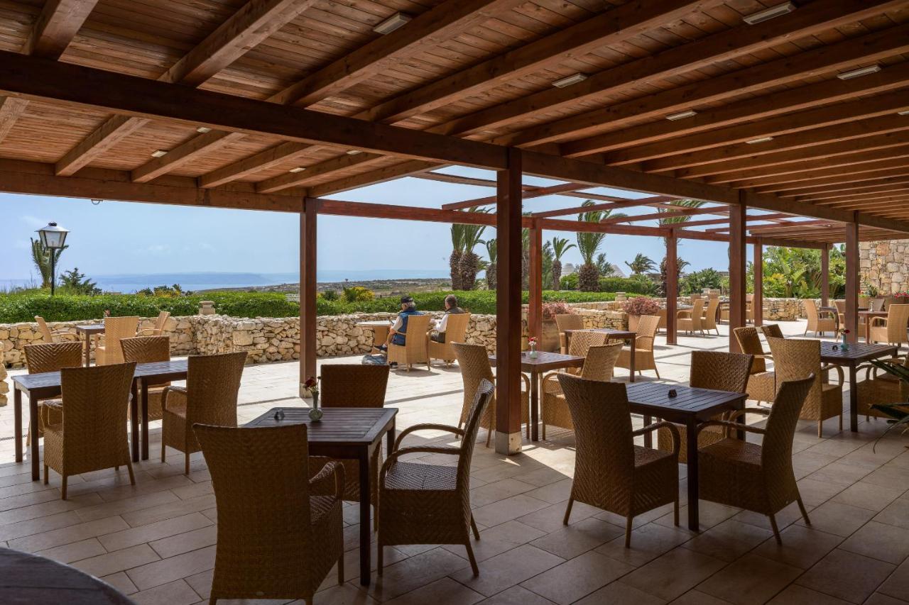 Hotel Ta' Cenc & Spa Sannat Exterior photo Pergola at a restaurant